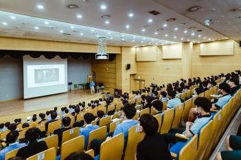 ������ ������ AI Ư��  ÷���̹���