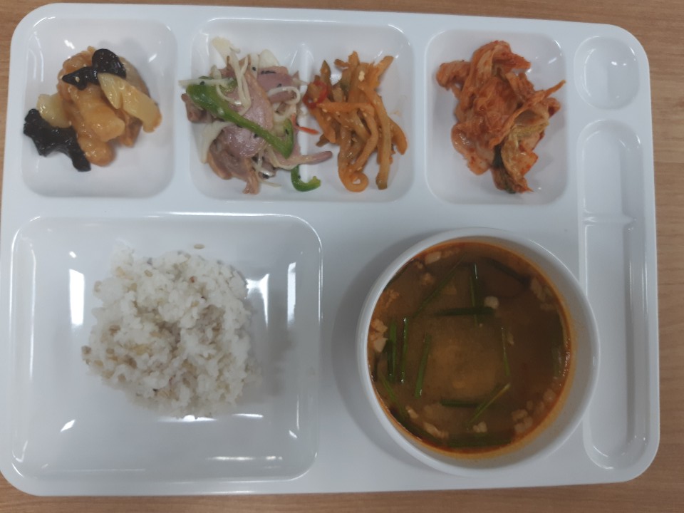 ���Ļ���