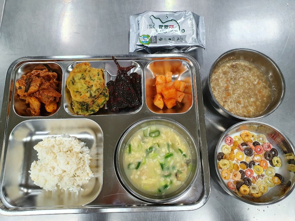 ���Ļ���